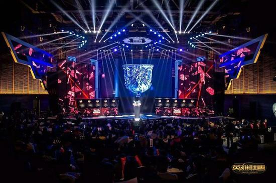 收俱乐部的 收俱乐部的